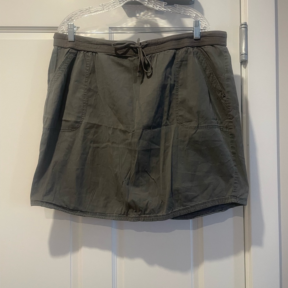 Sonoma Charcoal Gray Skirt size xl